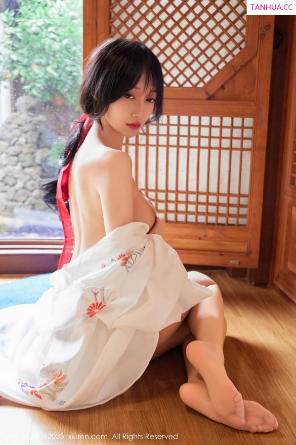 玥儿玥  [XiuRen]高清写真图 2023.11.03 No.7610 玥儿玥er 济州岛旅拍第31张图片